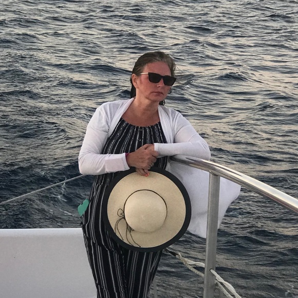 Meet your Posher, Melissa - Picture 10 of 11